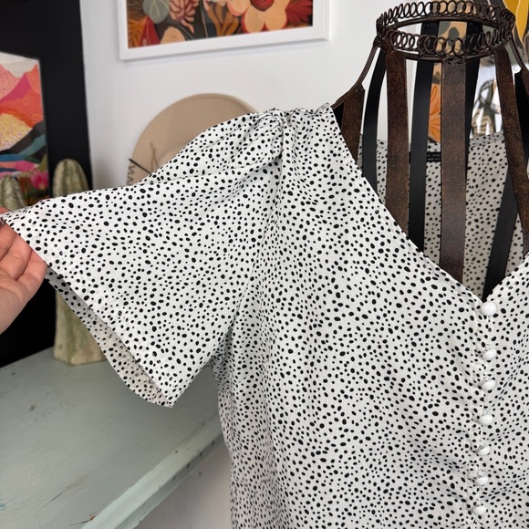 SHEIN | polka dot button up | L - Picture 3 of 4